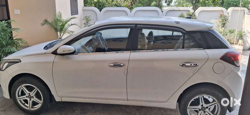 Hyundai Elite I20 2017 Diesel 98000 Km Driven