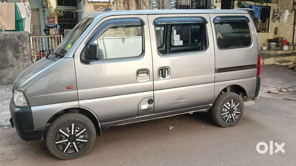Maruti Suzuki Eeco 2023 Cng & Hybrids 80000 Km Driven