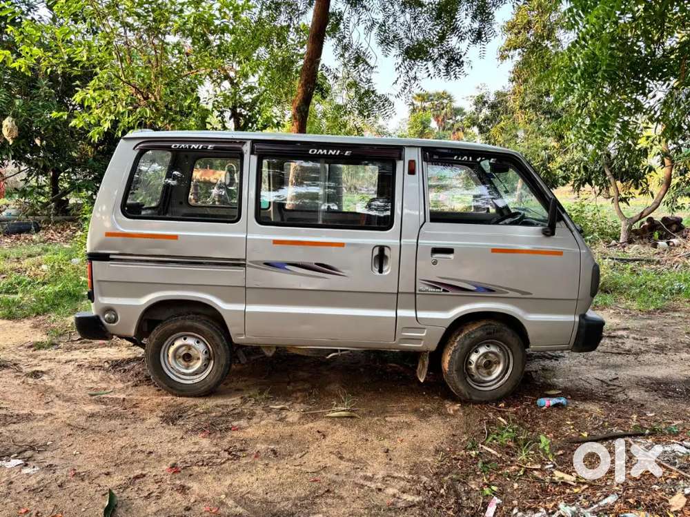 Maruti Suzuki Omni 2013 Petrol 100000 Km Driven