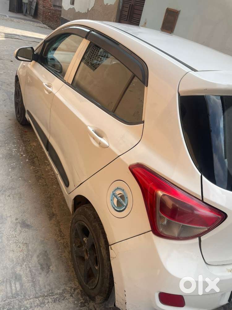 2016 Hyundai Grand I10 Car