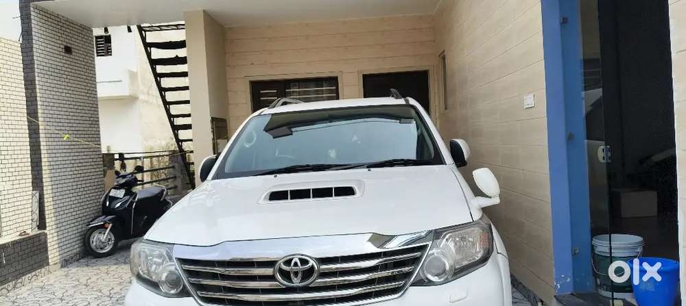 Toyota Fortuner 2014