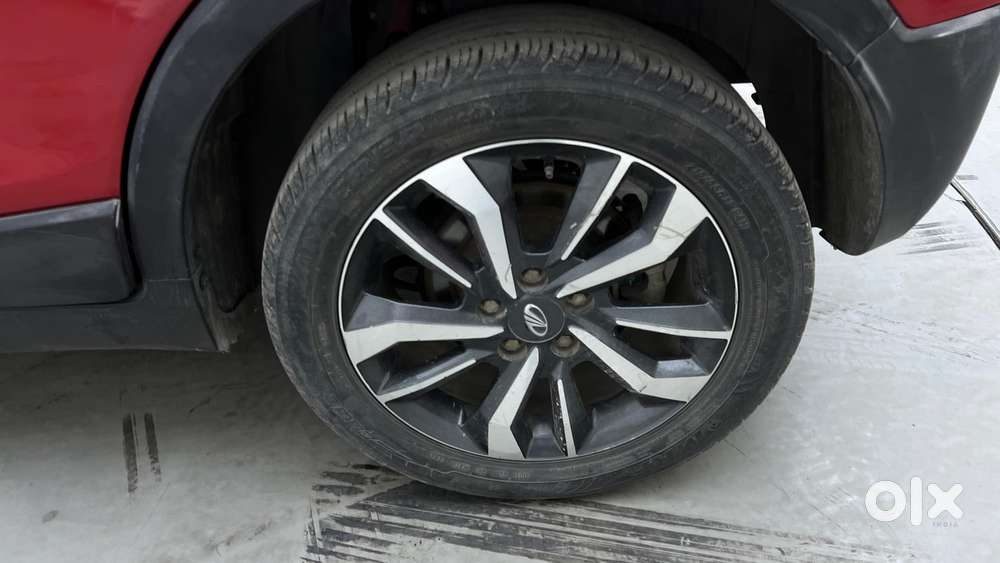 Mahindra Xuv300 W8 Option, 2020, Petrol