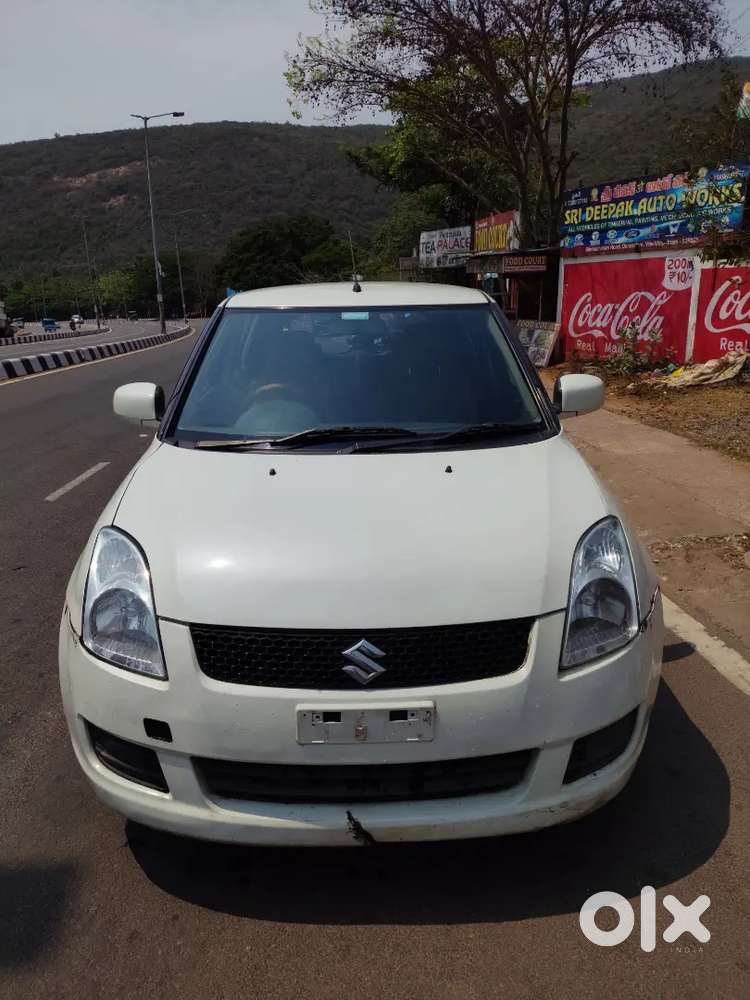 Maruti Suzuki Swift 2011 Diesel 120000 Km Driven