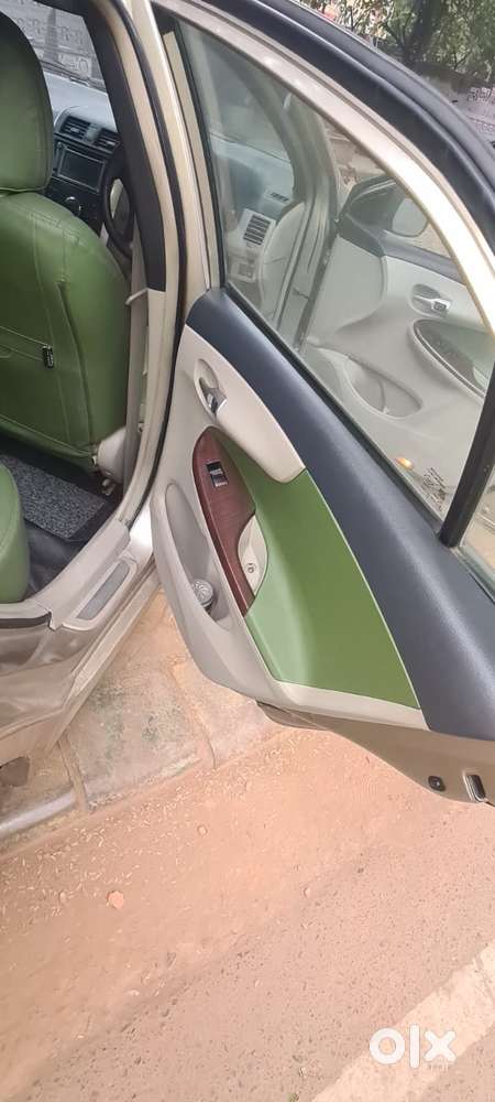 Toyota Corolla Altis 2010-2013 1.8 J, 2011, Diesel