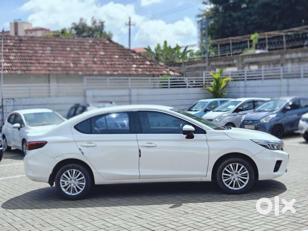Honda City 1.5 V 5th Gen I-vtec Mt, 2022, Petrol