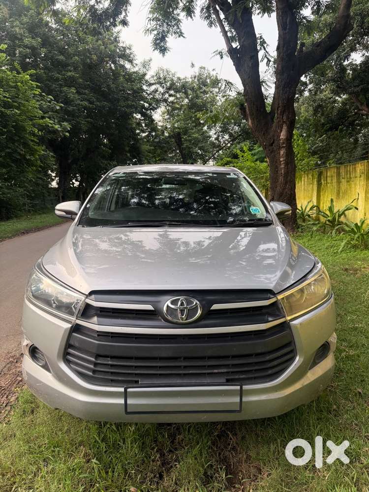 Toyota Innova Crysta 2016 Diesel Well Maintained