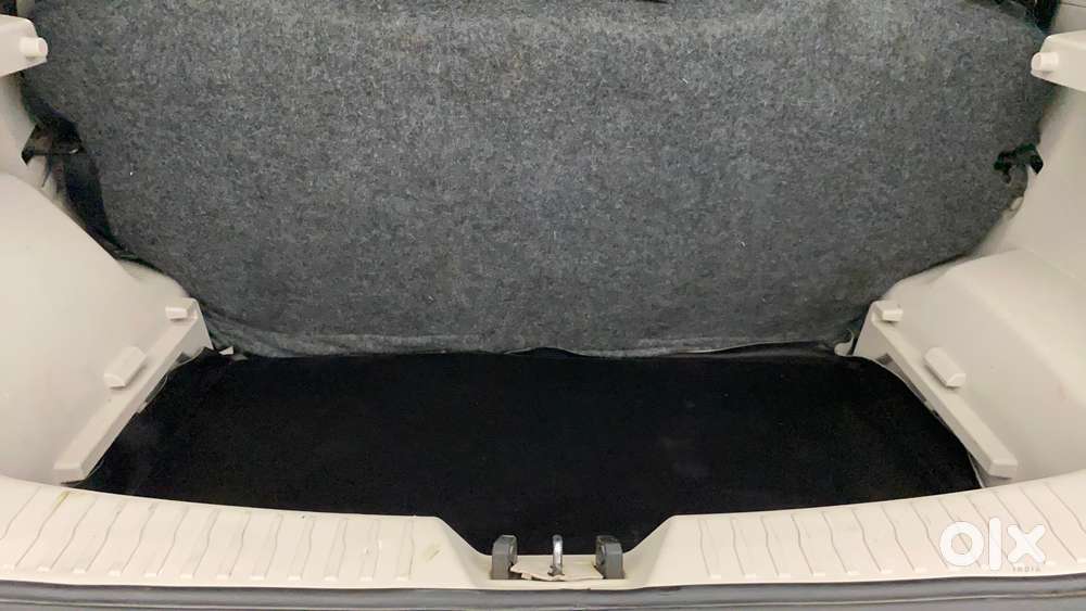 Mahindra Xuv300 W4, 2021, Petrol