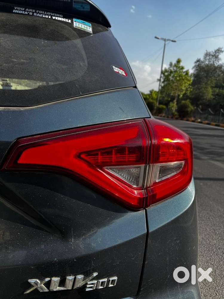 Mahindra Xuv300 2022 Car