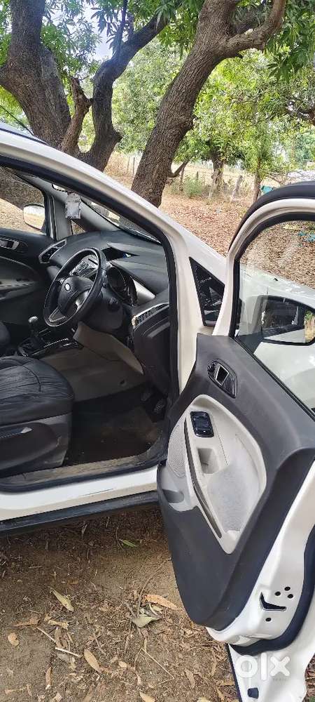 Ford Ecosport 2013 Petrol 117000 Km Driven
