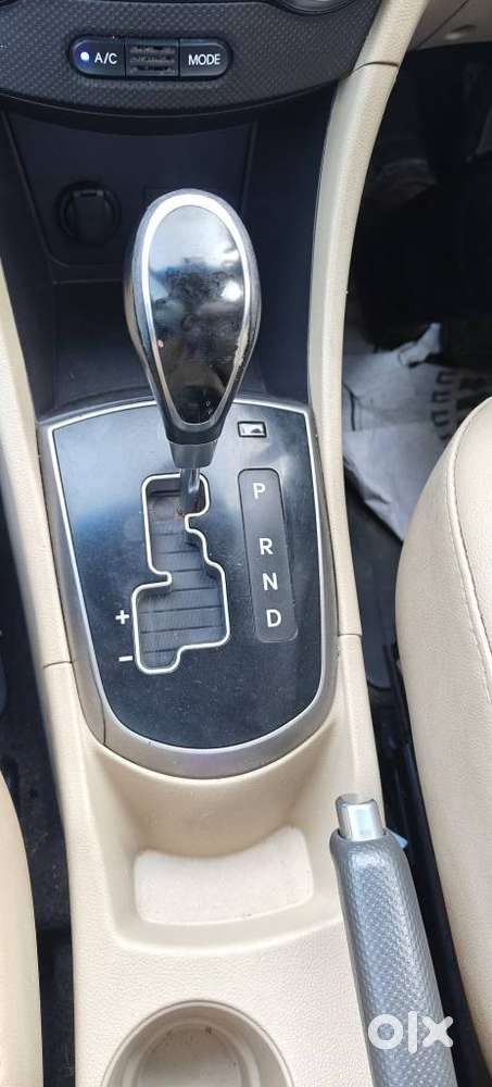 Hyundai Fluidic Verna 1.6 Crdi Sx Automatic, 2015, Diesel