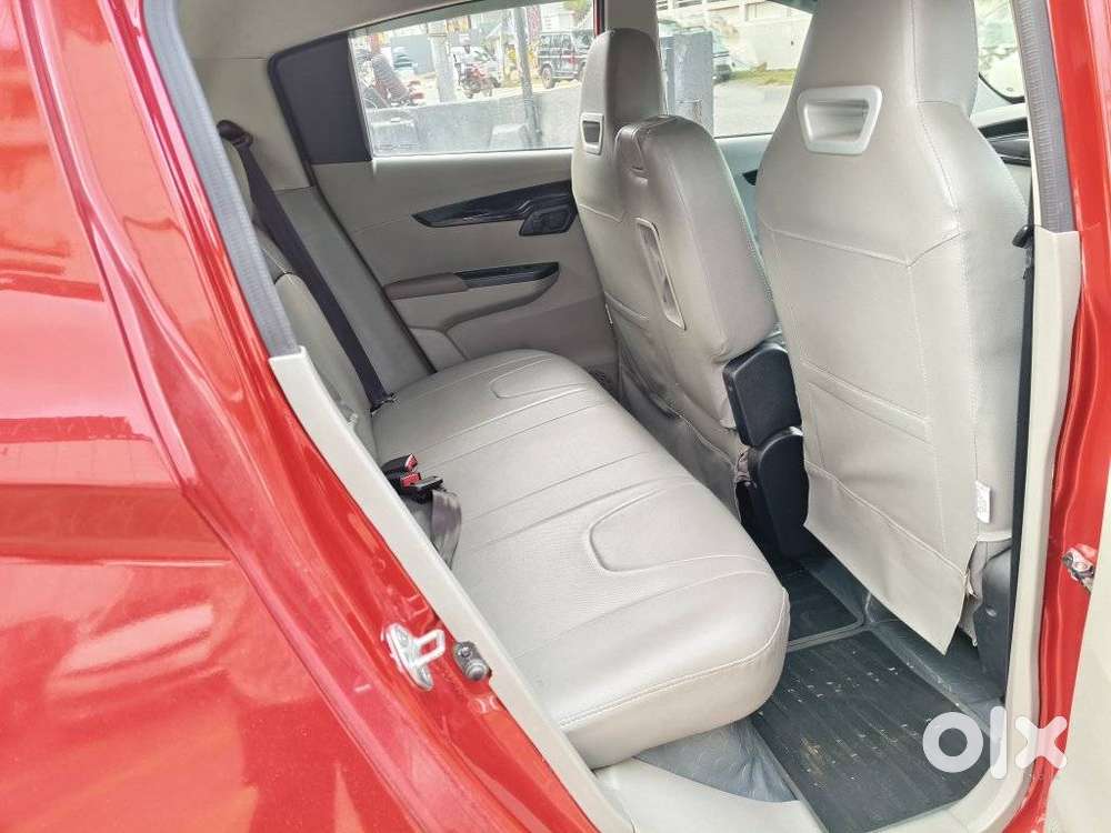 Mahindra Kuv100 Nxt 1.2 K2 Petrol 6 Str, 2017, Petrol