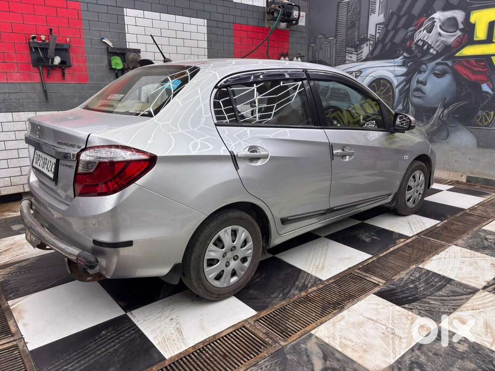 Honda Amaze 2017 Petrol Well Maintained