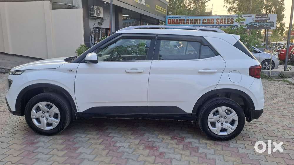 Hyundai Venue S 1.2 Petrol, 2021, Petrol