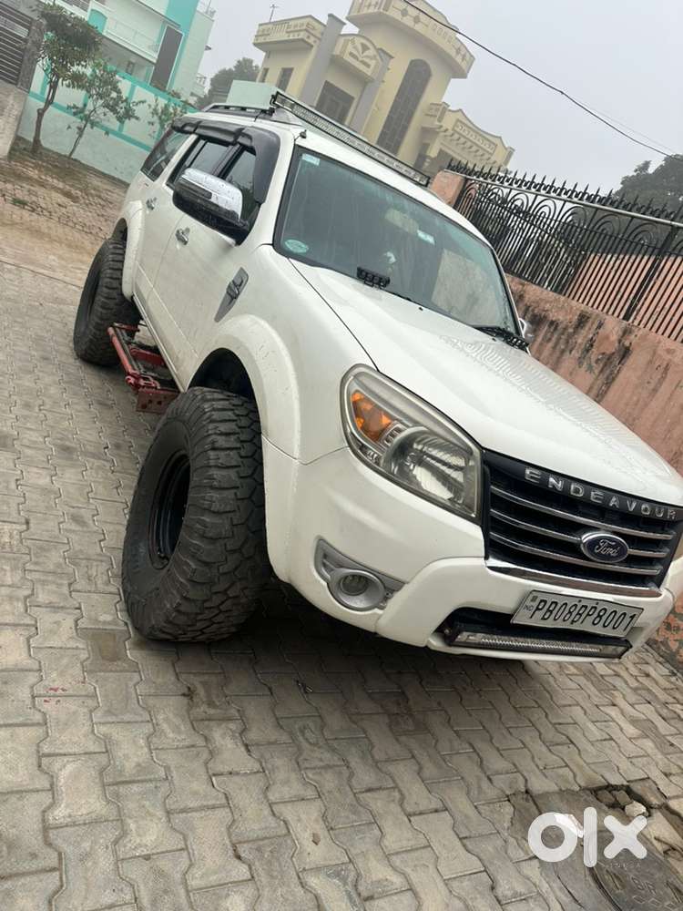 Ford Endeavour 2010 Diesel