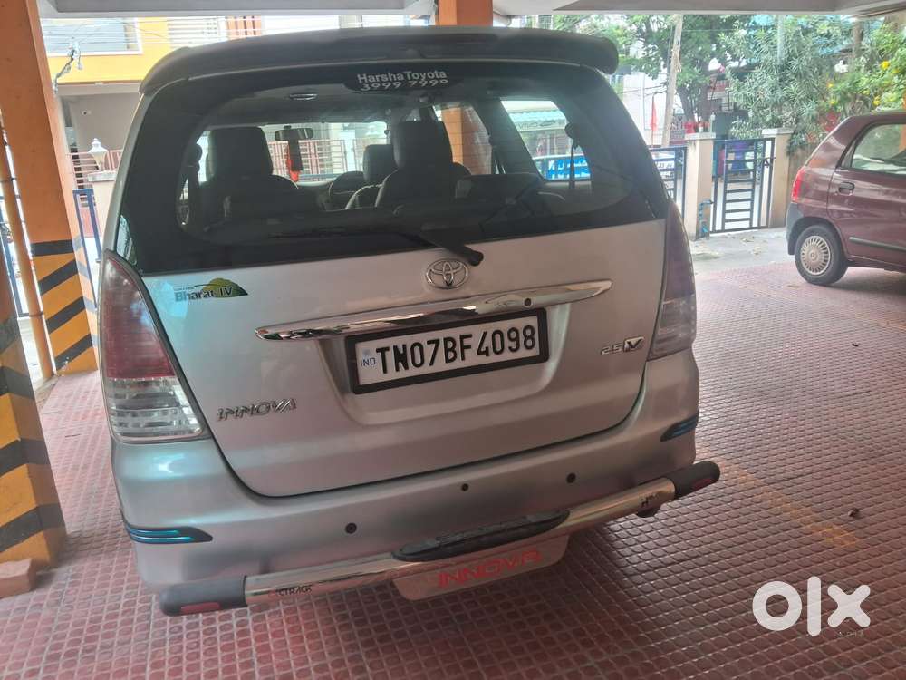 Toyota Innova 2.5 V Diesel 7-seater, 2010, Diesel