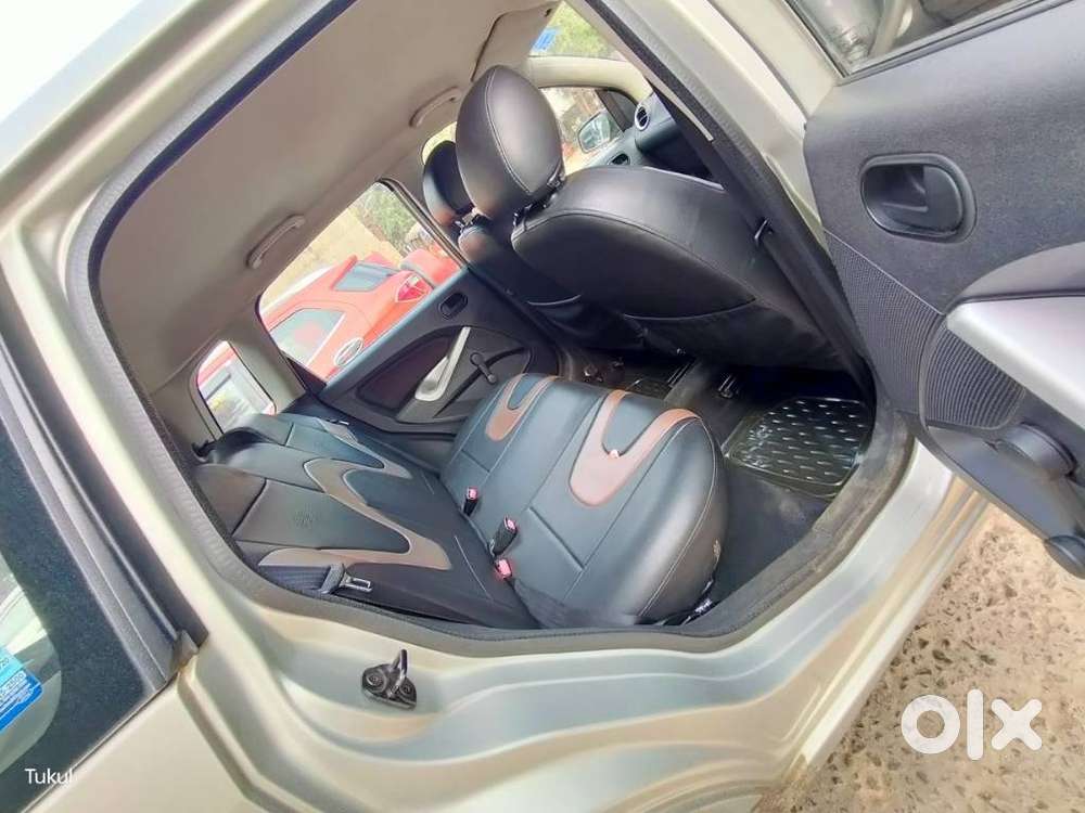 Ford Figo 1.2p Titanium Opt Mt, 2011, Petrol