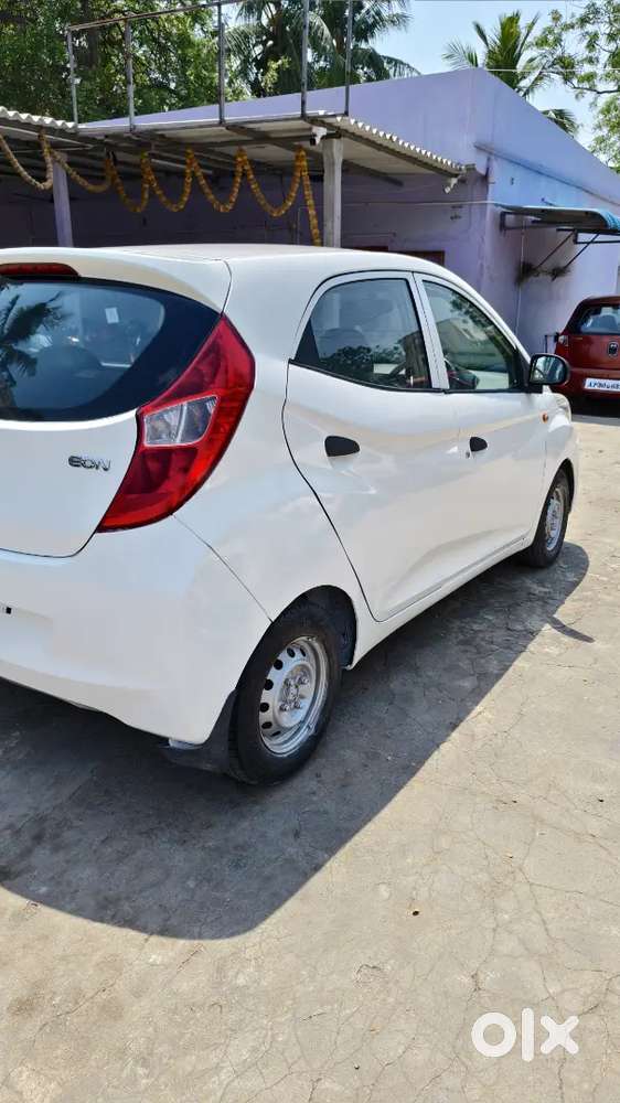 Hyundai Eon 2016 Petrol Well Maintained