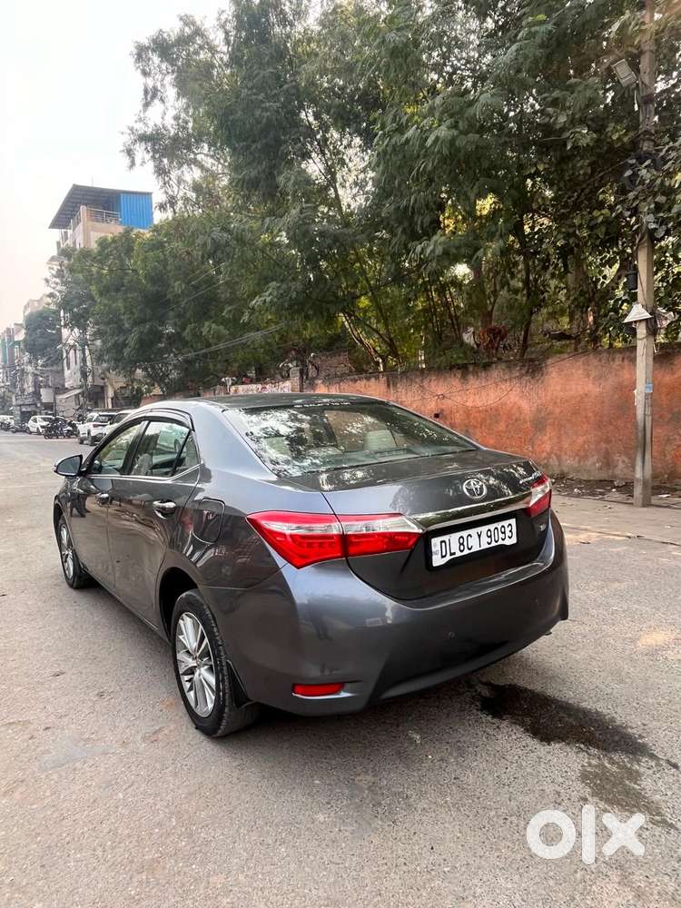 Toyota Corolla Altis 1.8 J, 2016, Petrol