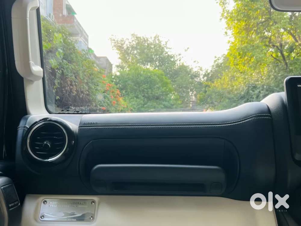Mahindra Thar Roxx, 2026, Petrol
