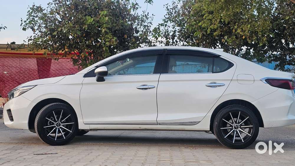 Honda City V Mt Exclusive, 2022, Petrol