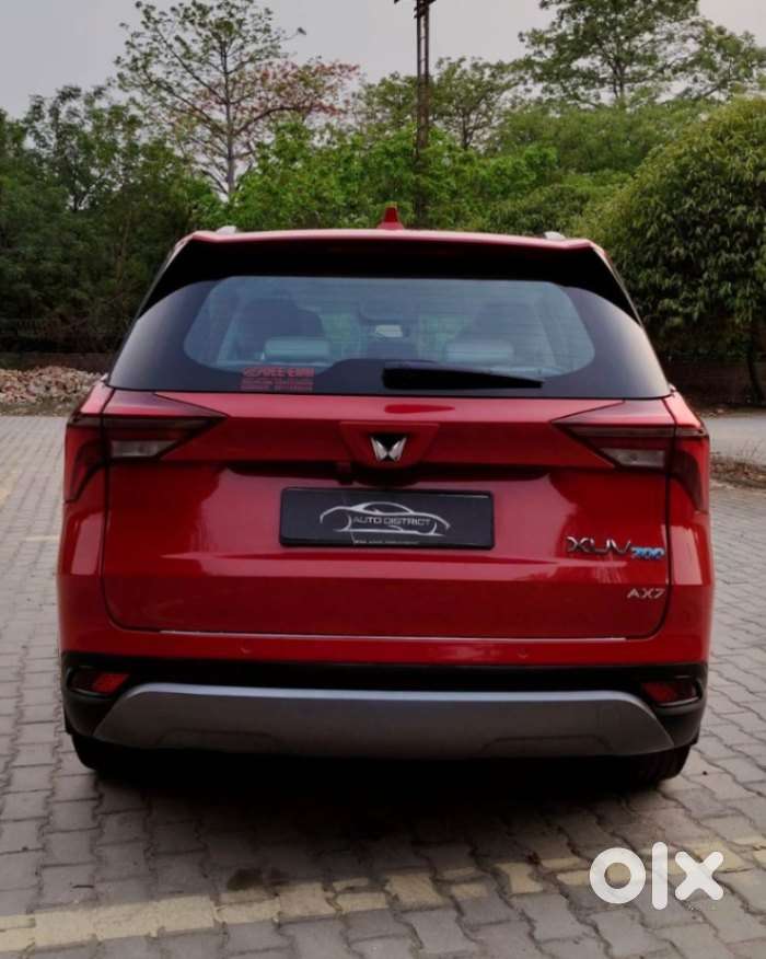 Mahindra Xuv700 2.0 Ax 7 Petrol At Str, 2022, Petrol
