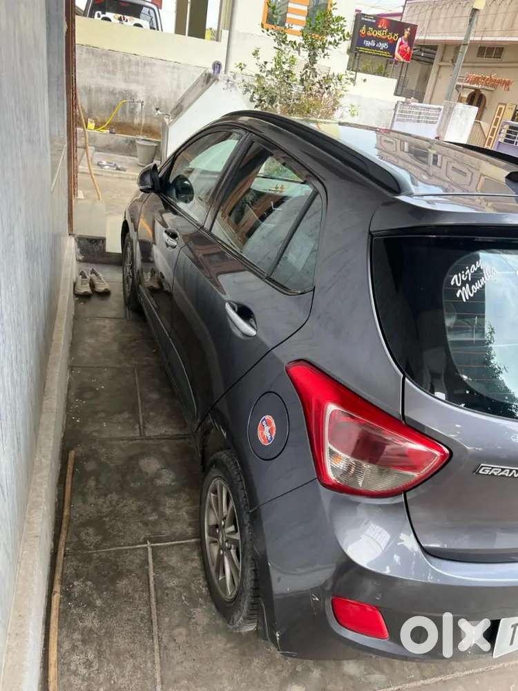 Hyundai Grand I10 2015 Diesel 145000 Km Driven