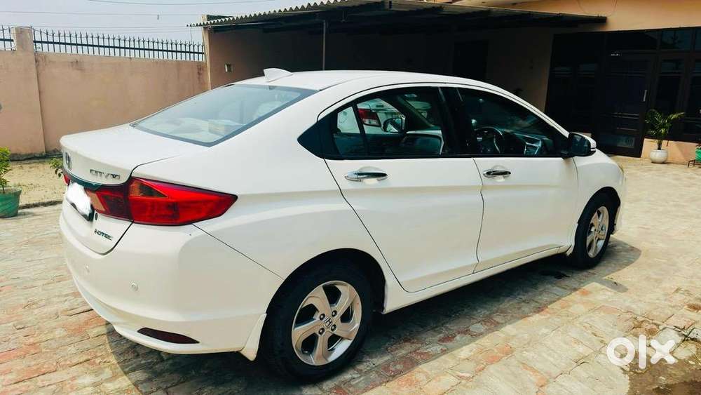 Honda City 2016 Diesel Well Maintained