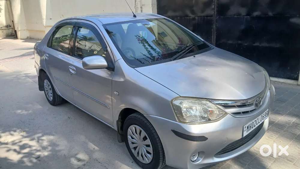 Toyota Etios 2012 1.5g Petrol Silver Well Maintained