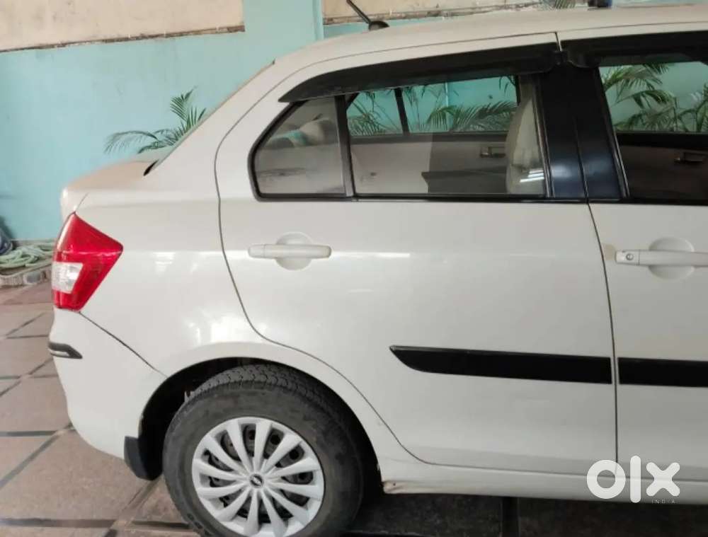 Maruti Suzuki Dzire 1.2 2015 Petrol Manual