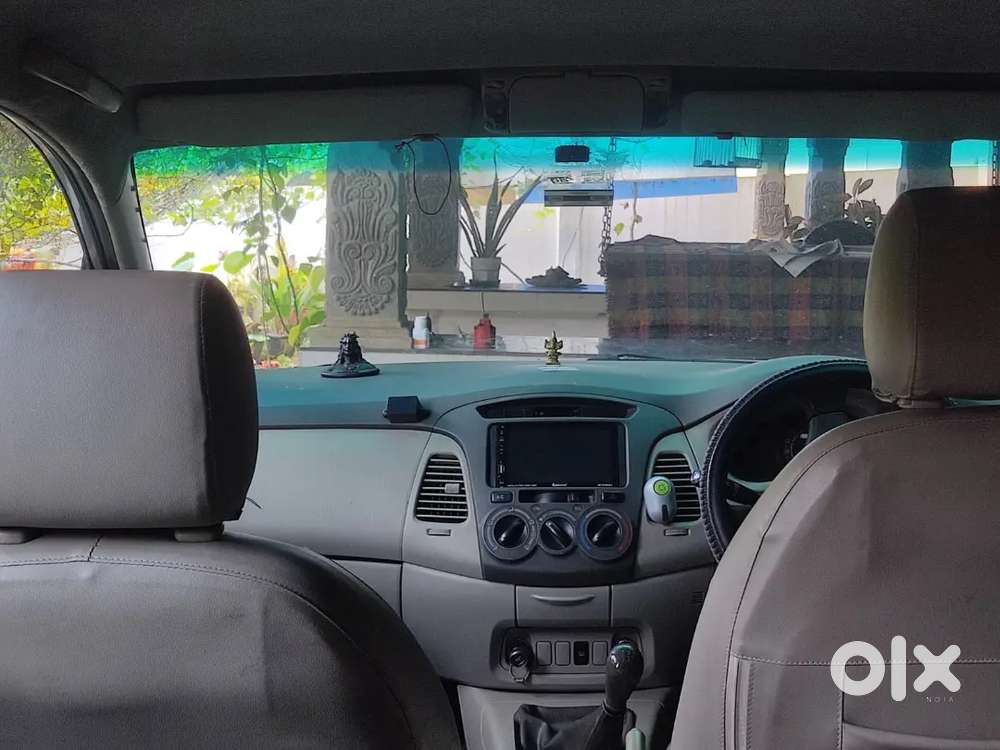 Toyota Innova 2.5 G [2011]  7 Str Bs4