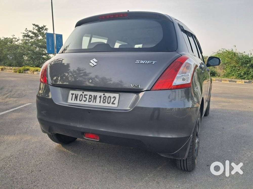 Maruti Suzuki Swift Vxi 1.2 Abs Bs-iv, 2017, Petrol