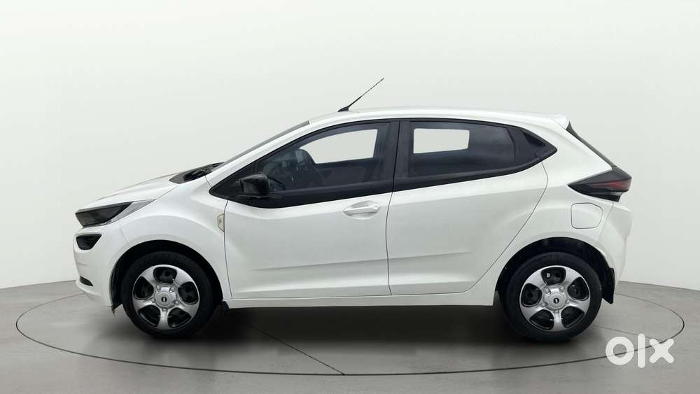Tata Altroz Xm Plus Petrol, 2023, Petrol