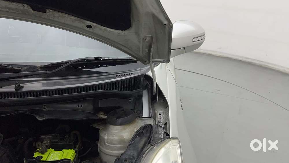 Maruti Suzuki Swift Vxi Optional, 2016, Petrol