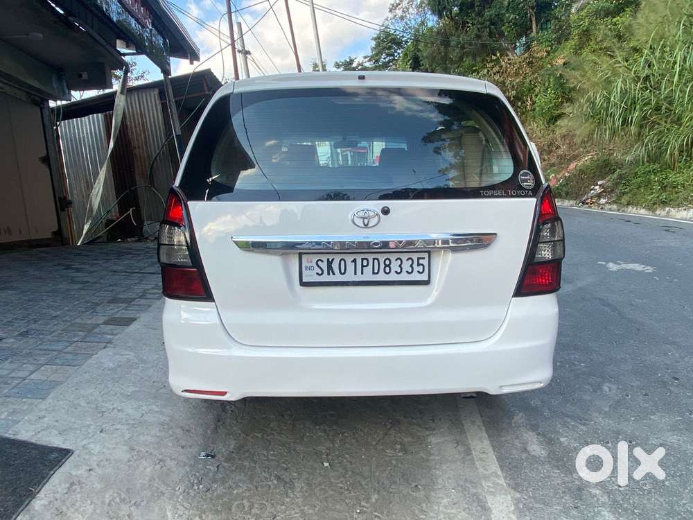 Toyota Innova 2012-2013 2.5 E Diesel Ps 8-seater, 2012, Diesel