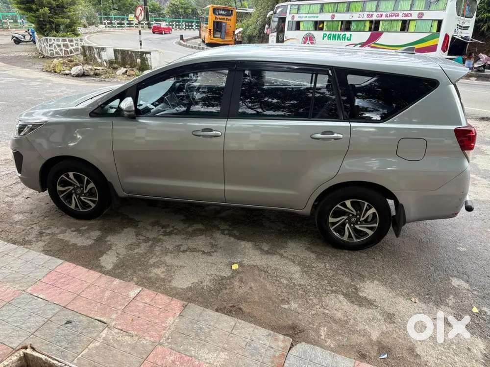 Toyota Innova Crysta 2022 Diesel 146000 Km Driven