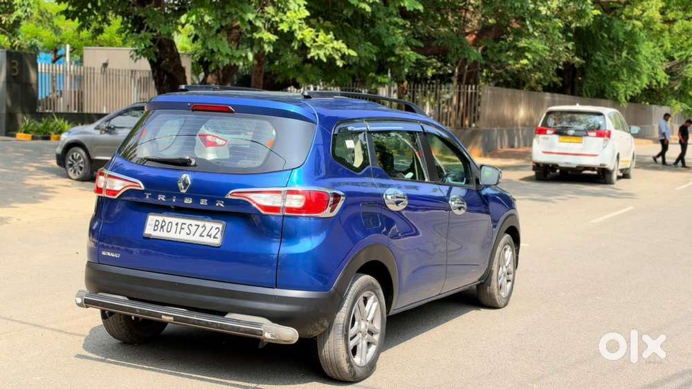 Renault Triber Rxz, 2022, Petrol