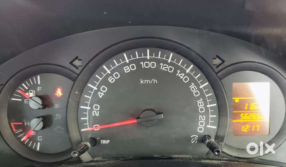 Maruti Suzuki Swift Lxi Optional-o, 2017, Petrol