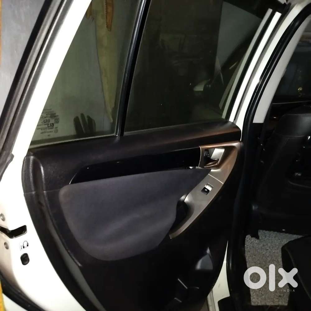 Toyota Innova Crysta 2020 Diesel 90400 Km Driven