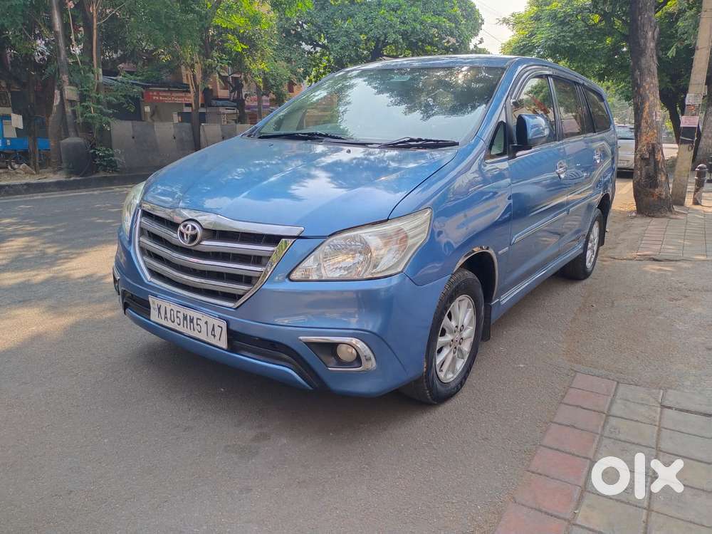Toyota Innova 2.5 V 8 Str, 2013, Diesel