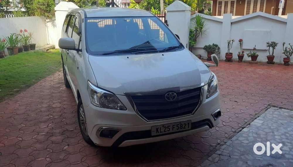 Innova 2014 - Bank Manager Used - Low Kilometer Run