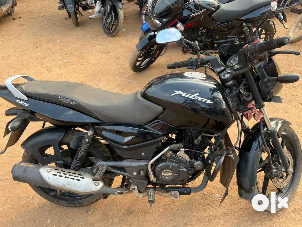 Bajaj pulsar outlet 125 bs4