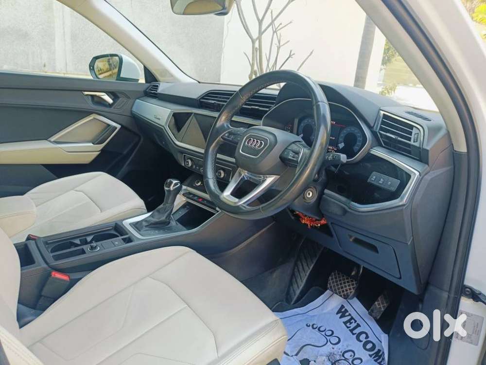 Audi Q3 40 Tfsi Premium Plus, 2022, Petrol