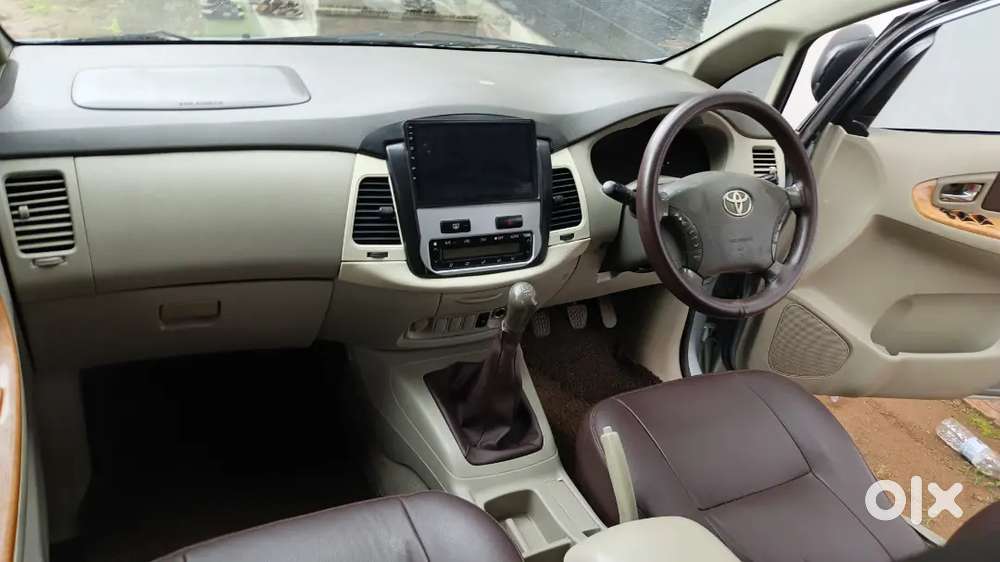 Toyota Innova 2009 Diesel 385 Km Driven