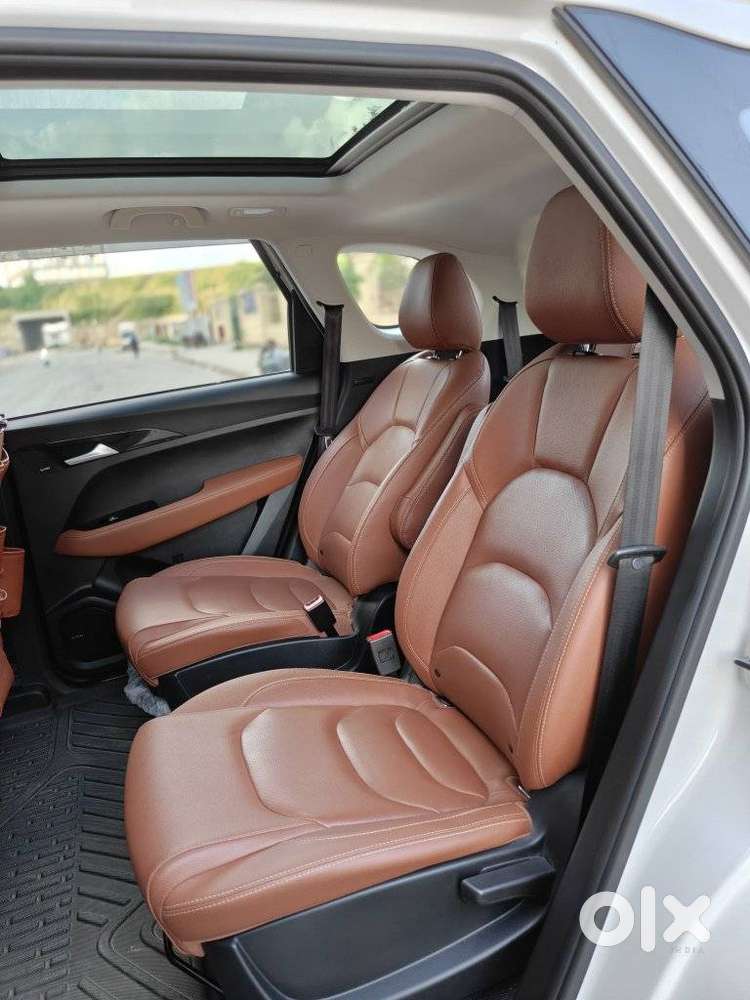 Mg Hector Plus 1.5 Sharp Turbo Cvt 6 Str, 2022, Petrol