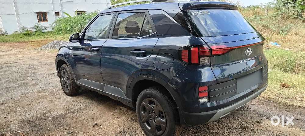Hyundai Venue 2024 S(o) Petrol Manual