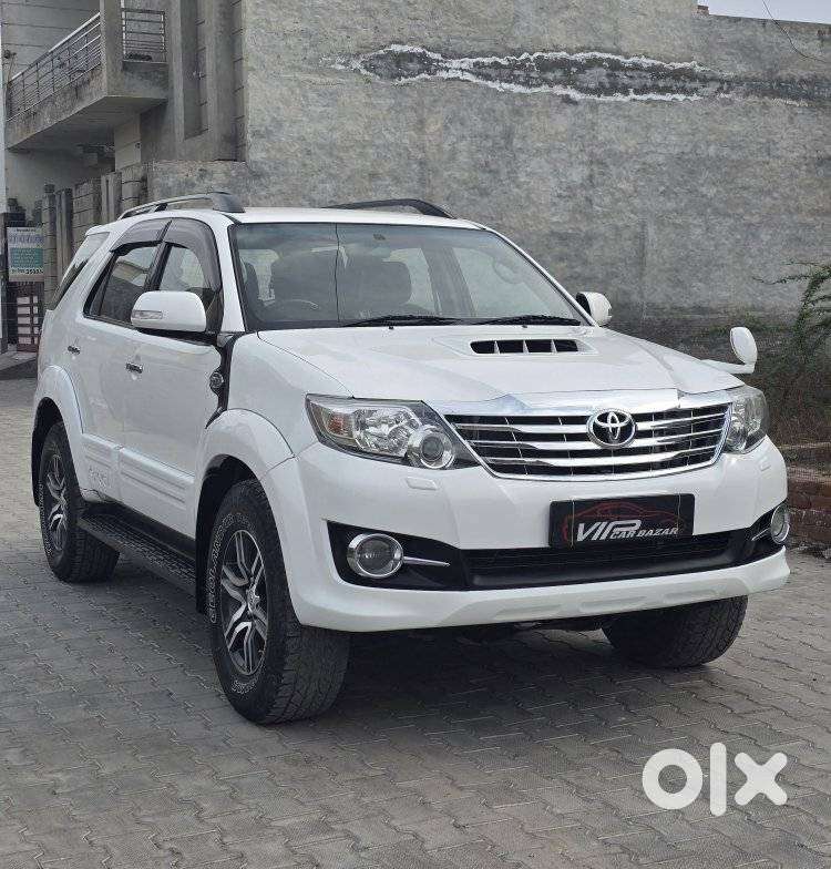 Toyota Fortuner 3.0 4x2 Automatic, 2016, Diesel
