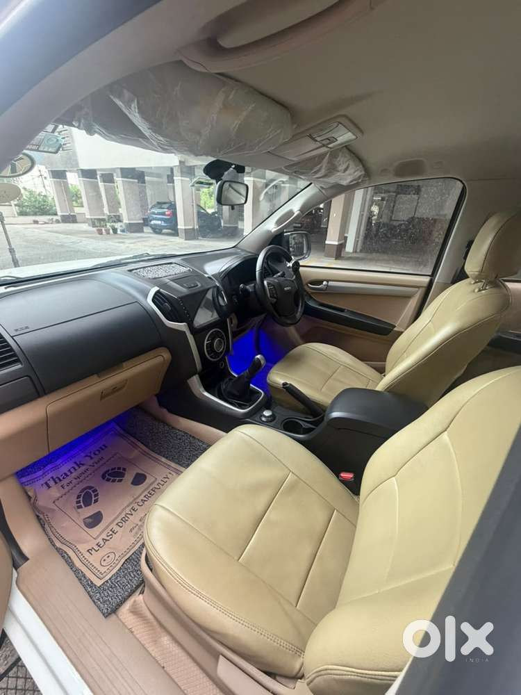 Isuzu V-cross Z 4x4 Mt, 2017, Diesel
