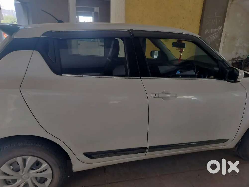 Maruti Suzuki Swift Petrol 2023