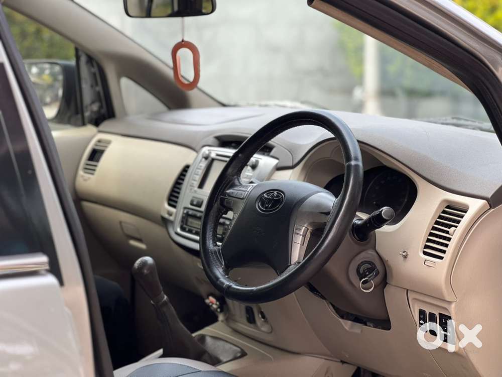 Toyota Innova Diesel 2012 Car