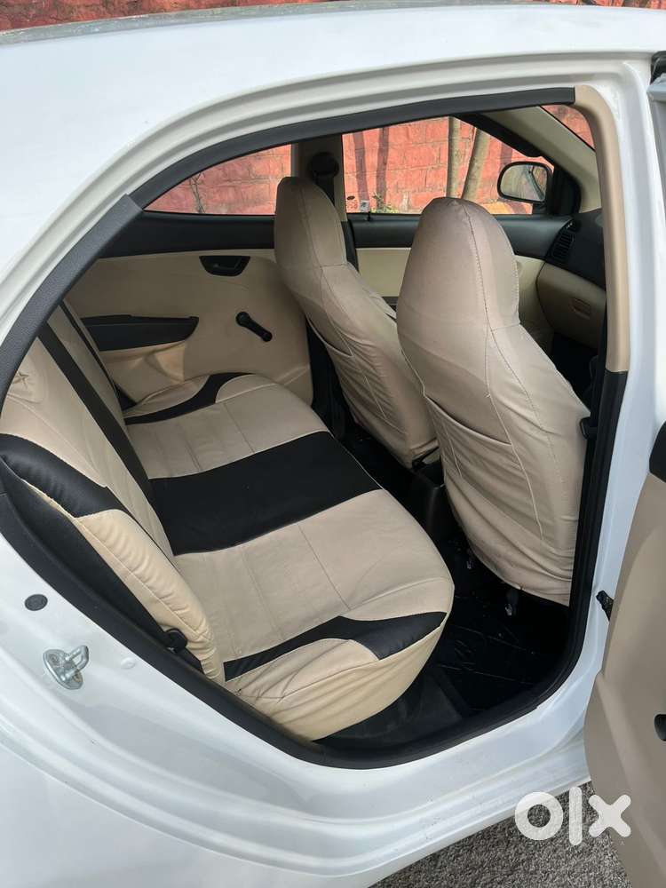 Hyundai Eon Era +, 2017, Petrol